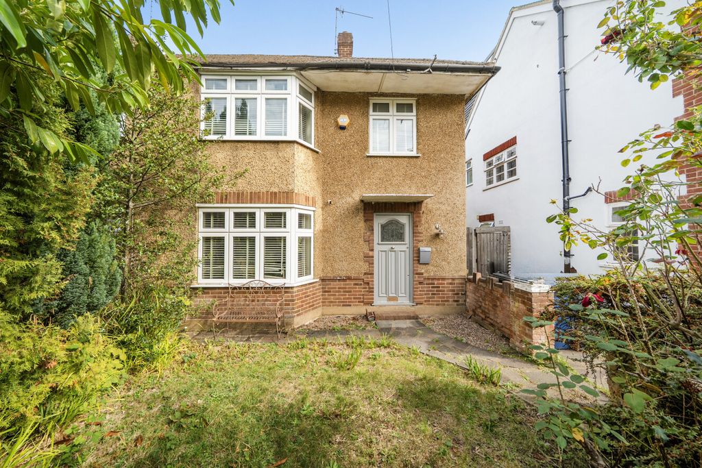 Property photo 1 of 18 1-6Ab5658F5c331-1...