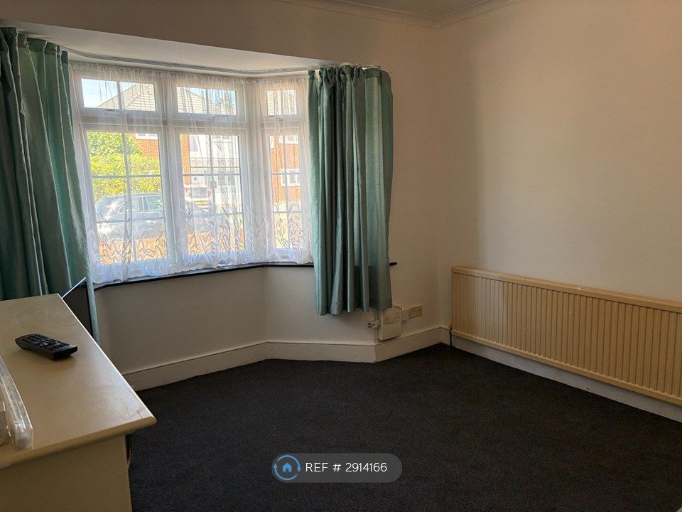 Property photo 3 of 8