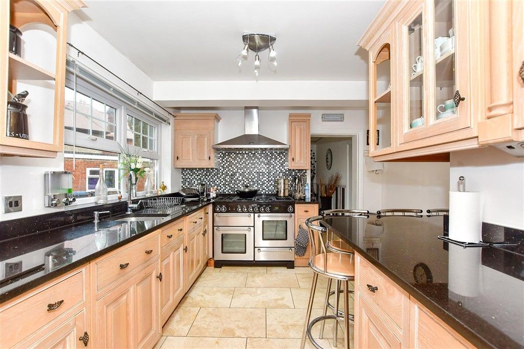 Property photo 1 of 13 Kitchen