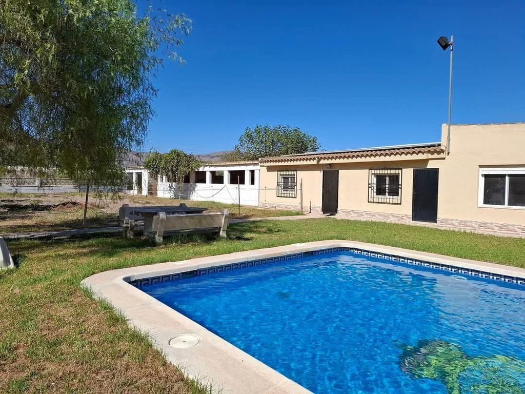 Property photo 3 of 50