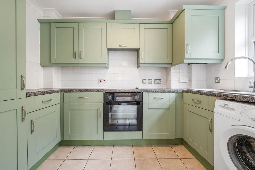 Property photo 2 of 14 Kitchen.Jpg