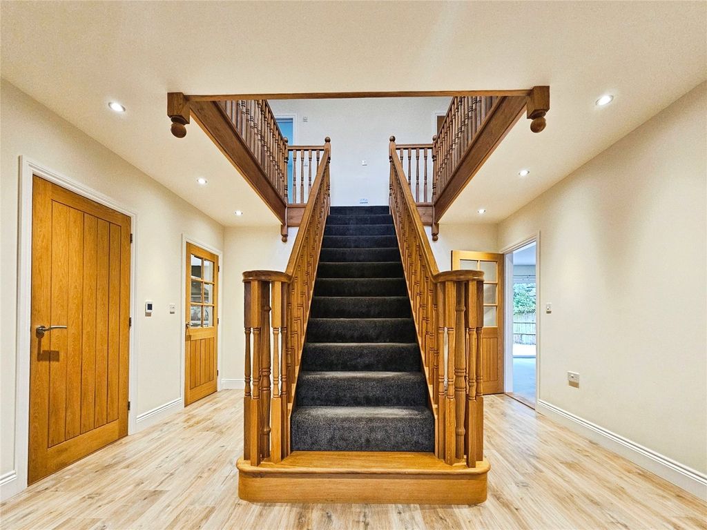 Property photo 3 of 28 Picture No. 59
