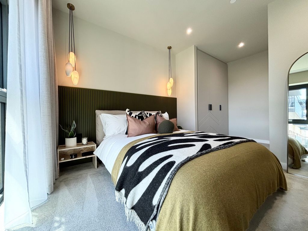 Property photo 3 of 7 Photo 2