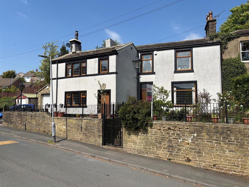 Property photo 1 of 36