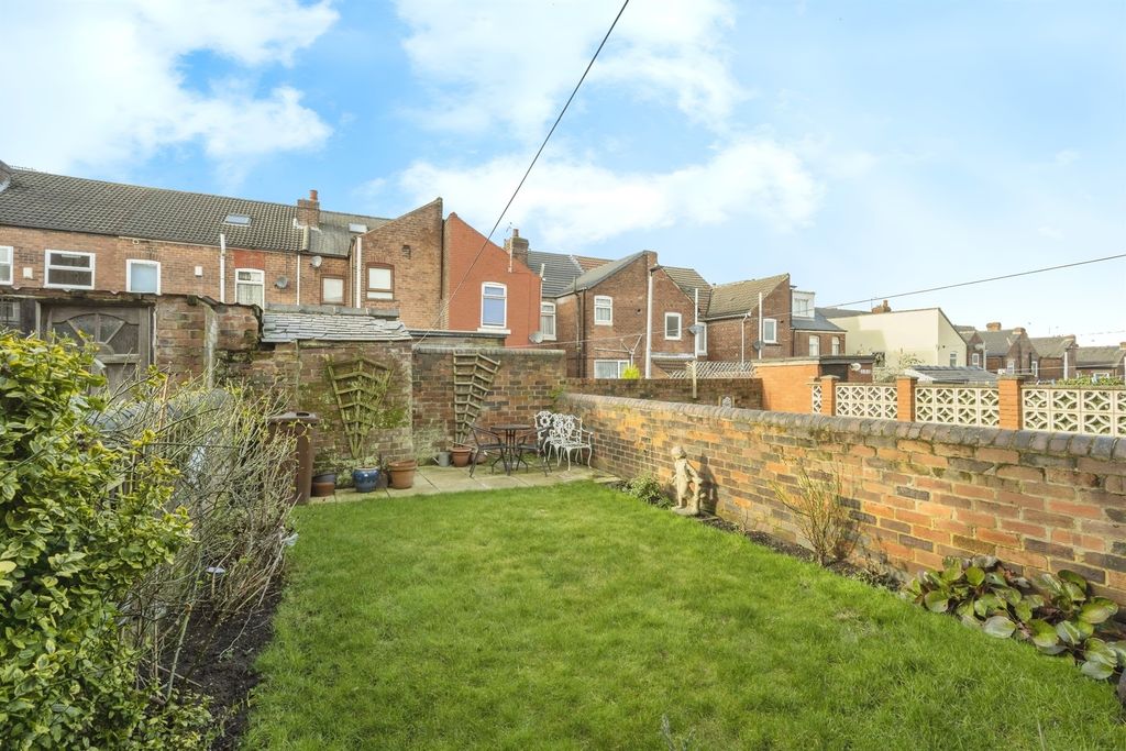 Property photo 3 of 15