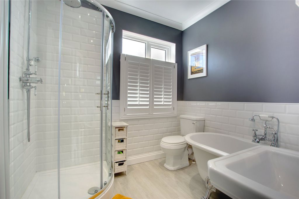 Property photo 3 of 26 Bathroom