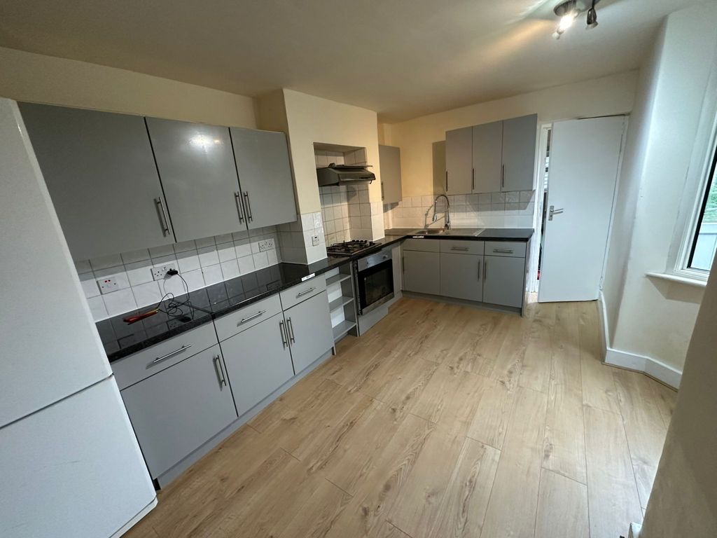 Property photo 2 of 2