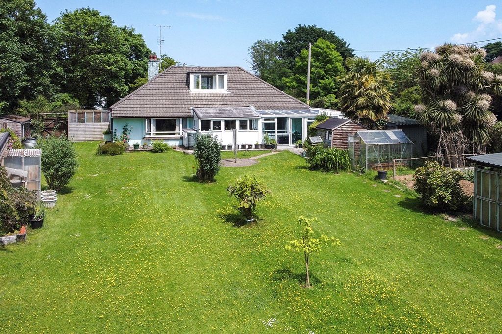 Property photo 1 of 28 Picture No. 30