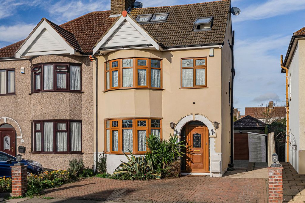 Property photo 1 of 23