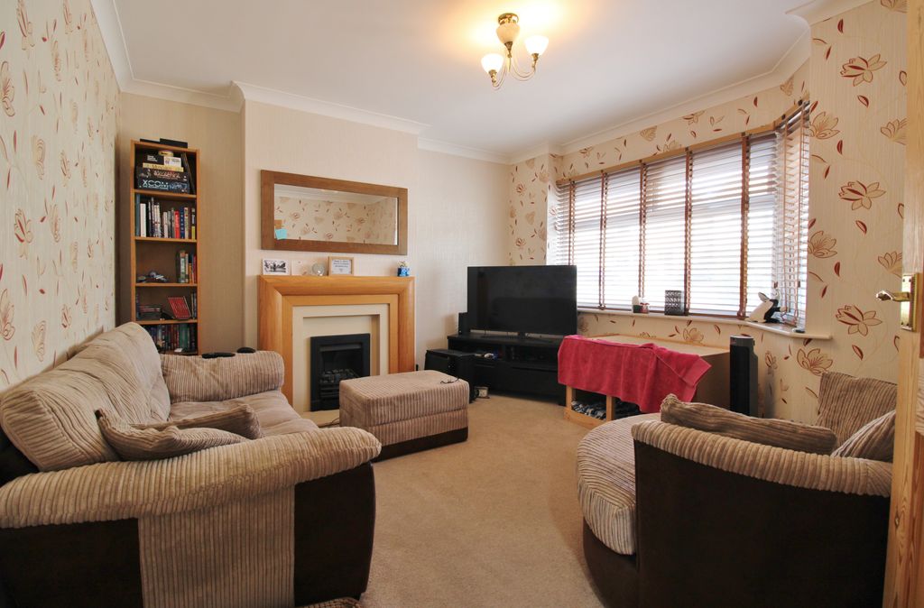 Property photo 3 of 16