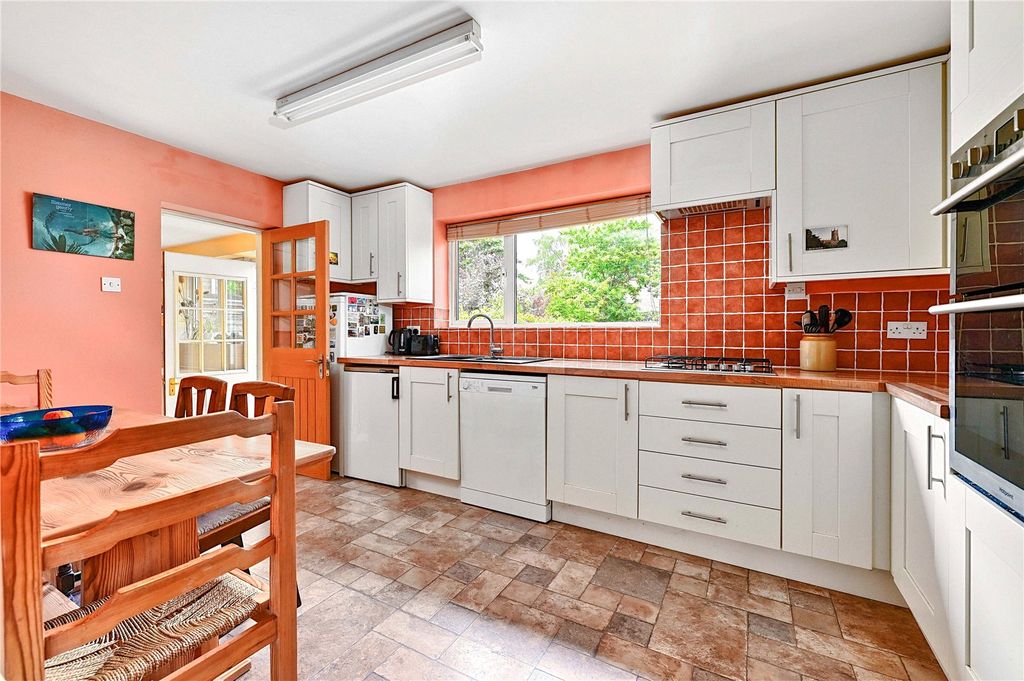 Property photo 3 of 15 Kitchen/ Breakfast