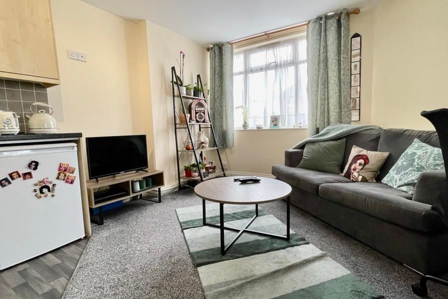 Property photo 3 of 7