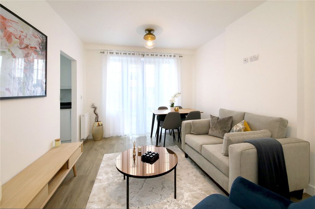 Property photo 1 of 7 Open Plan