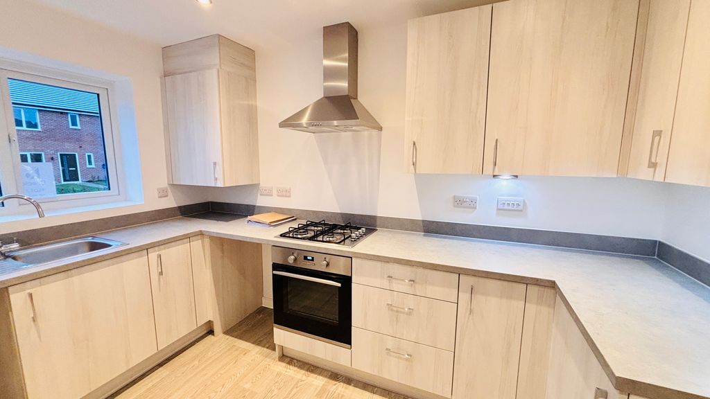 Property photo 1 of 48