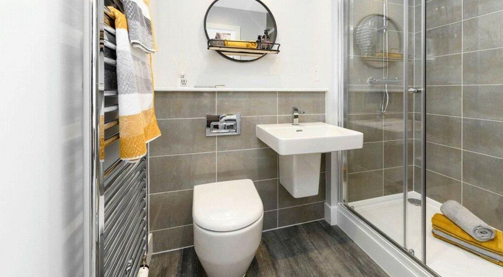 Property photo 3 of 5 Bath.Jpg