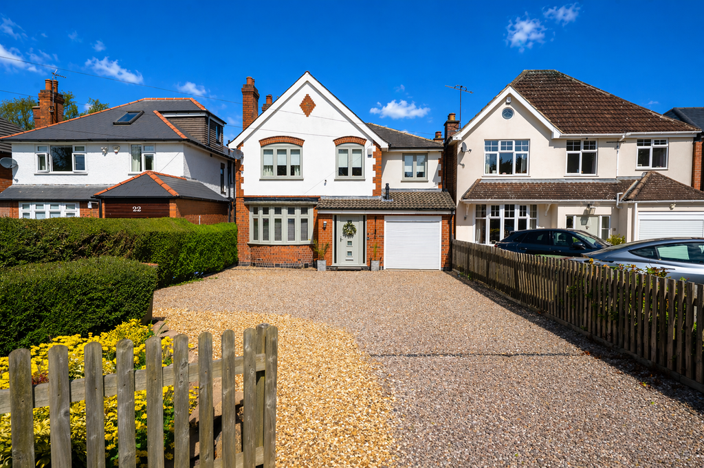 Property photo 1 of 39 Fronthouse