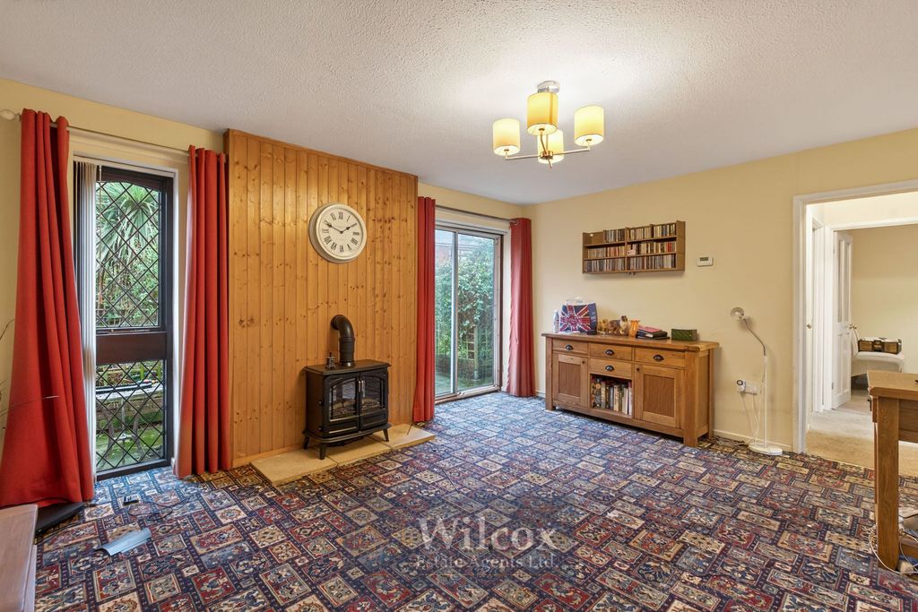 Property photo 2 of 23