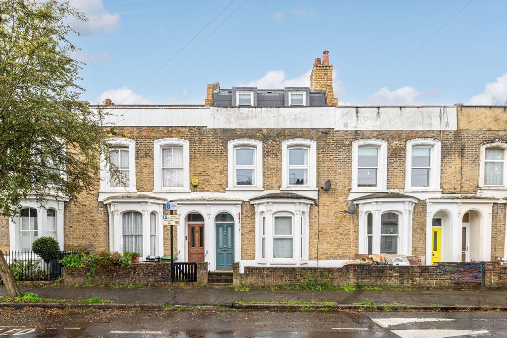 Property photo 2 of 15