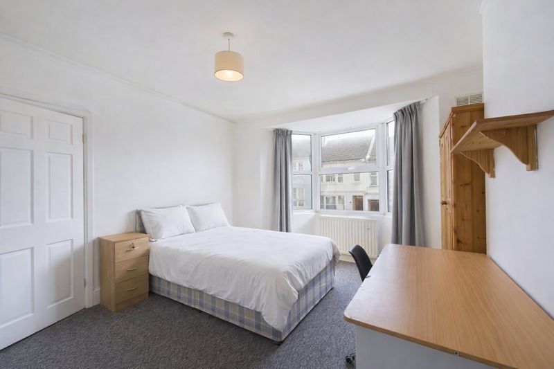 Property photo 1 of 5 Photo 12