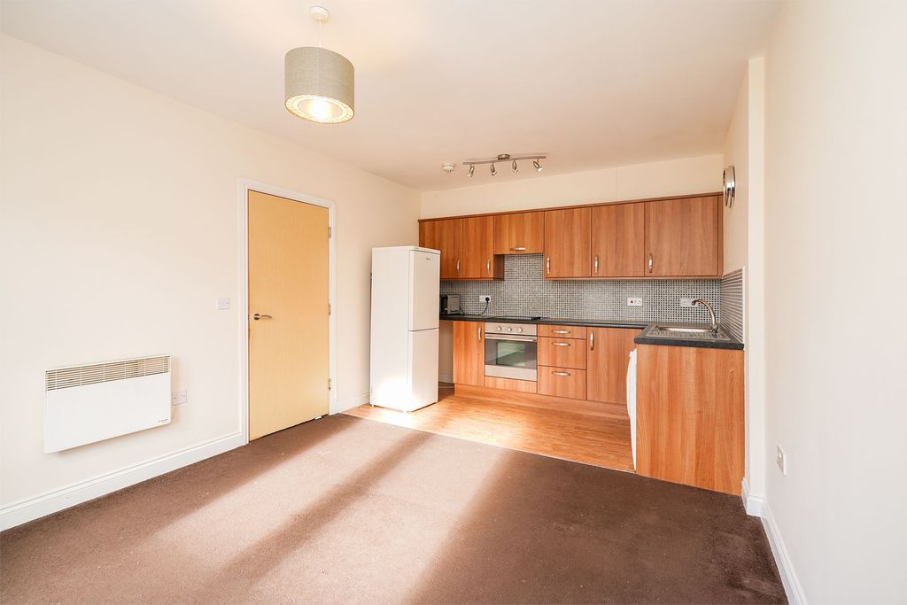 Property photo 3 of 11