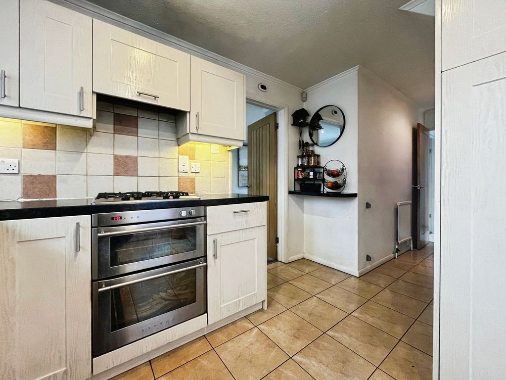 Property photo 3 of 22 Pbox-Img.Jpg