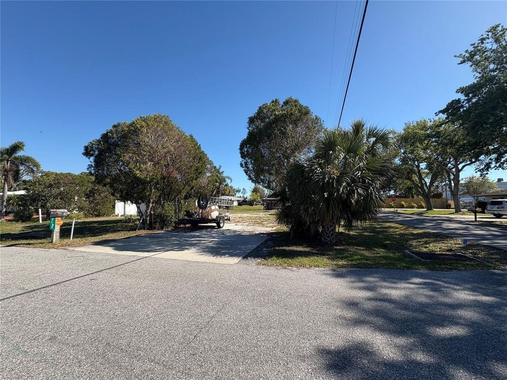 Property photo 1 of 4
