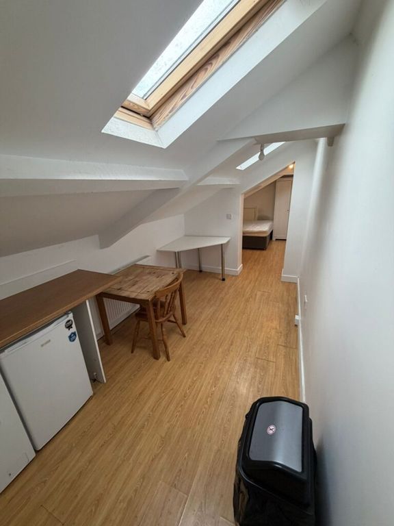 Property photo 3 of 4