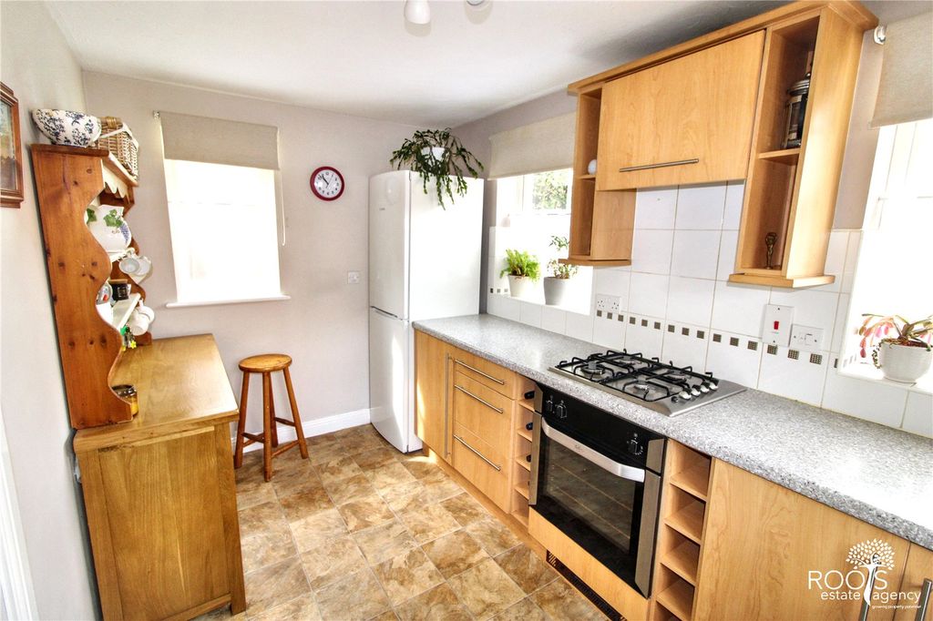 Property photo 2 of 10 Picture No. 13