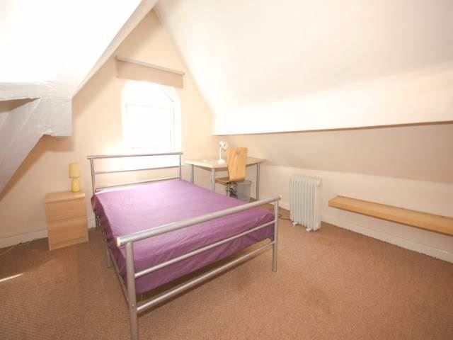 Property photo 2 of 23