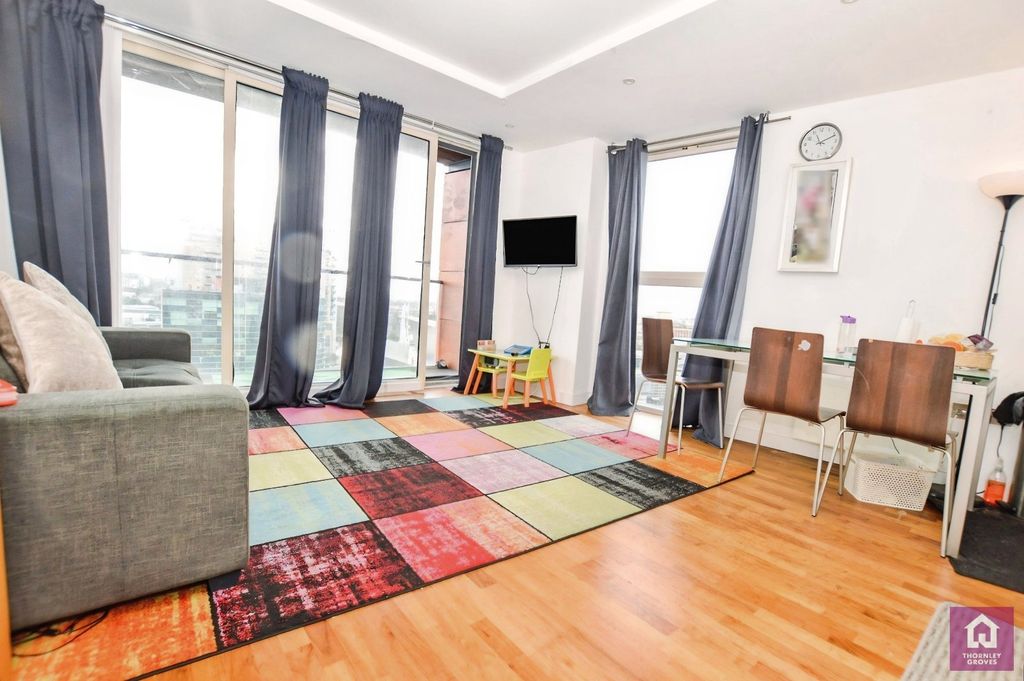 Property photo 2 of 14 Picture No. 24