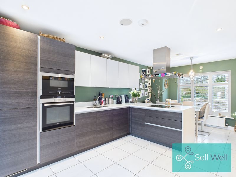 Property photo 3 of 34 Kitchen/Diner