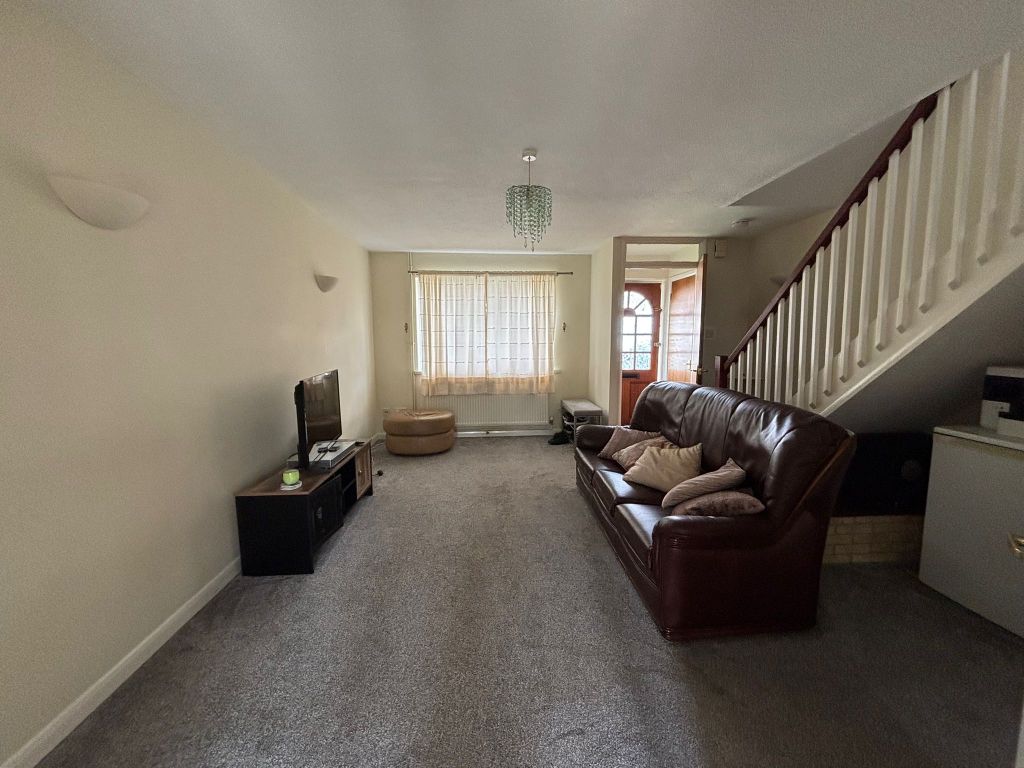 Property photo 3 of 8 5