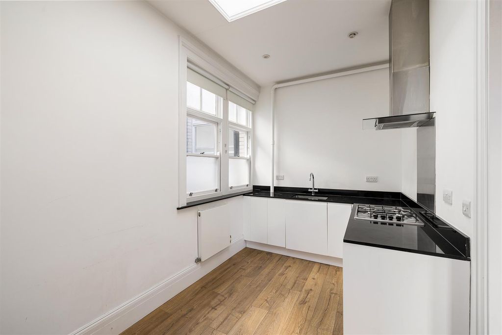 Property photo 2 of 24 The Technical E10
