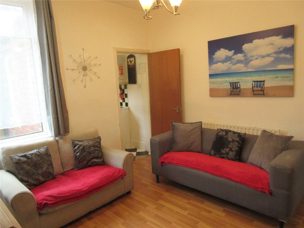 Property photo 2 of 15 Picture No. 05