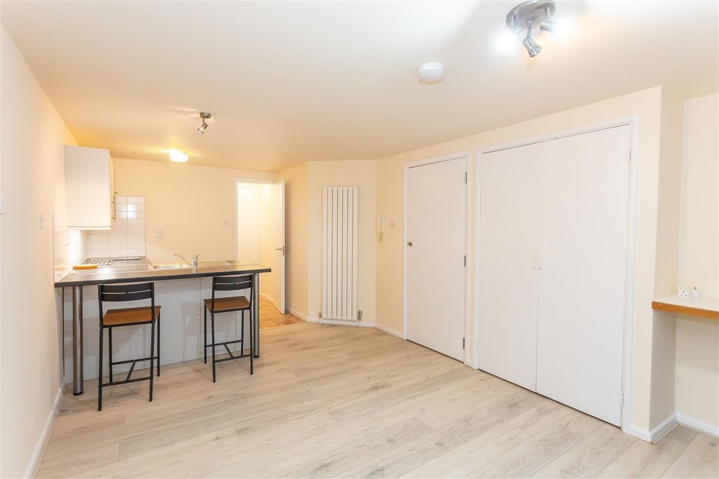 Property photo 3 of 6 Living Bedroom2.Jpg