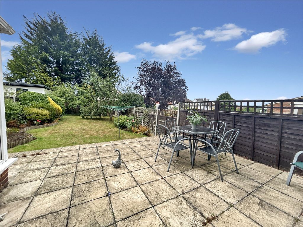 Property photo 2 of 34 Picture No. 83