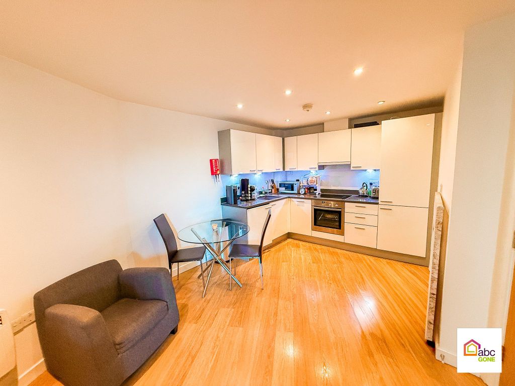 Property photo 2 of 28