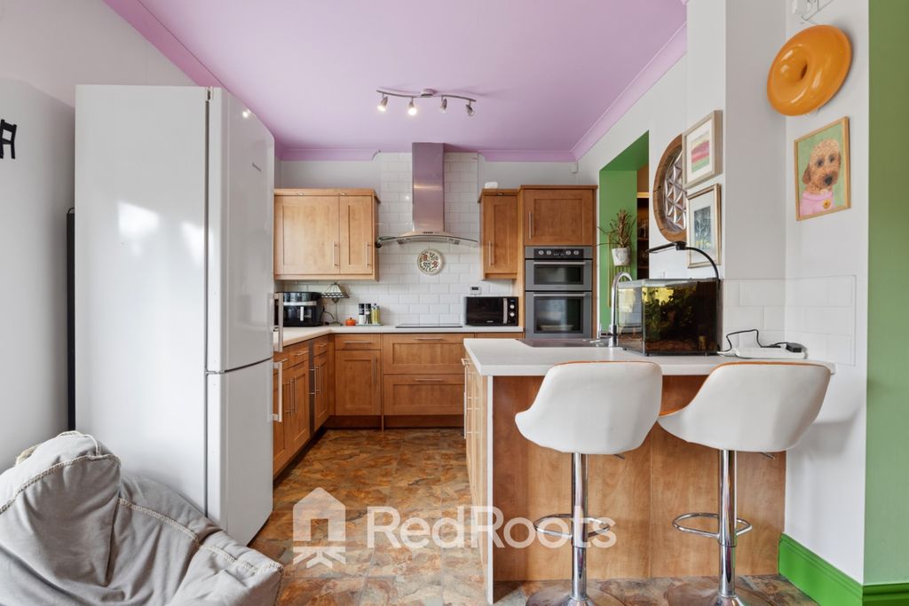 Property photo 3 of 28 5255482