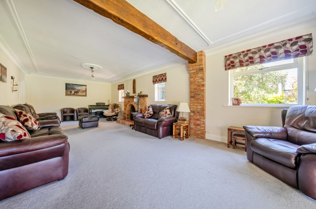 Additional image 5 of 5 bed bungalow for saleAylesby, Grimsby, Lincolnshire DN37