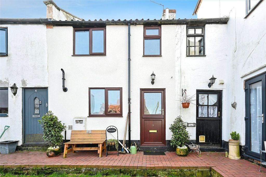 Property photo 1 of 17 Front