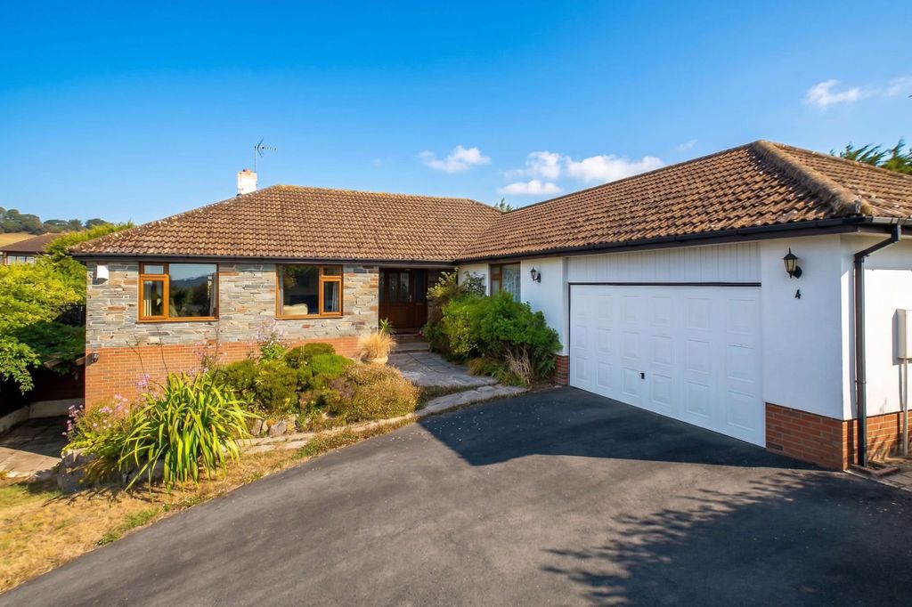 Property photo 1 of 29