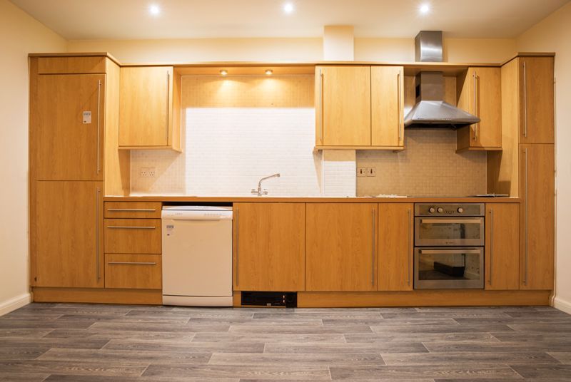 Property photo 3 of 9 Kitchen