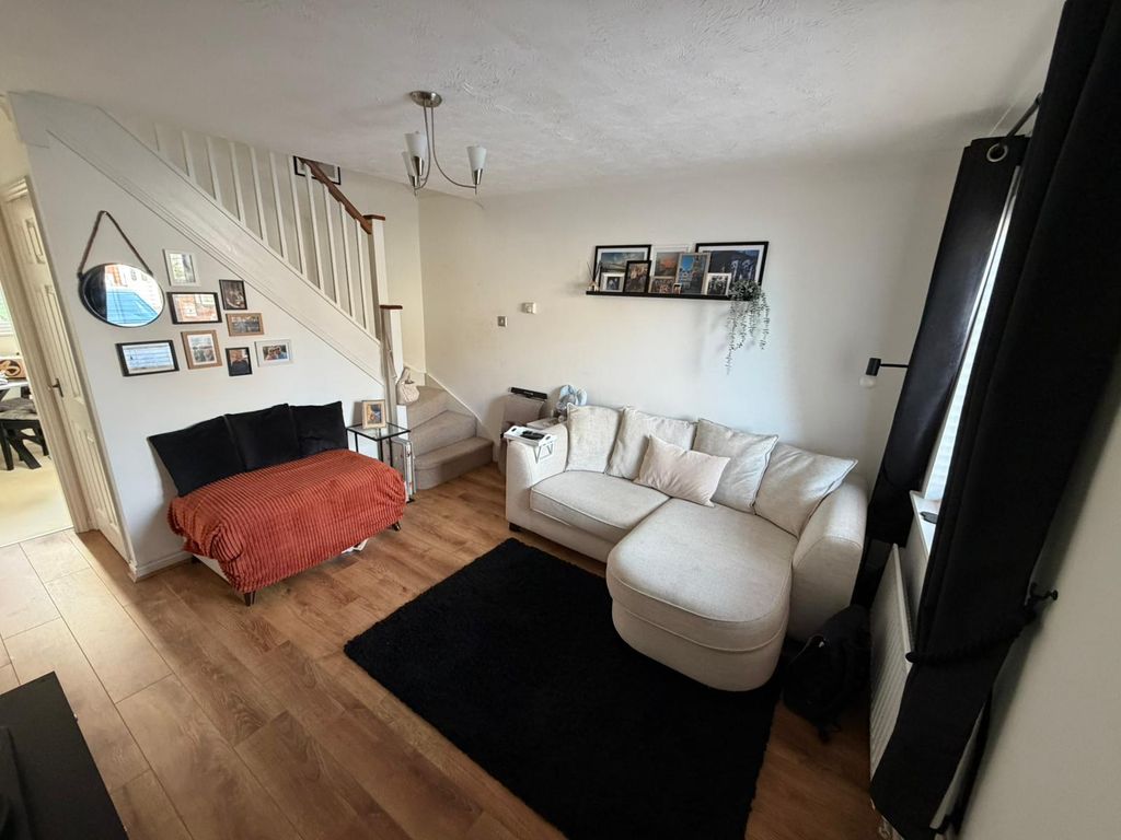 Property photo 3 of 10