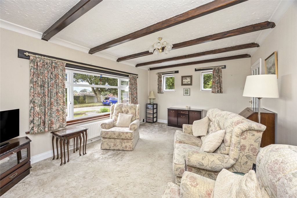 Property photo 2 of 21 Picture No. 04