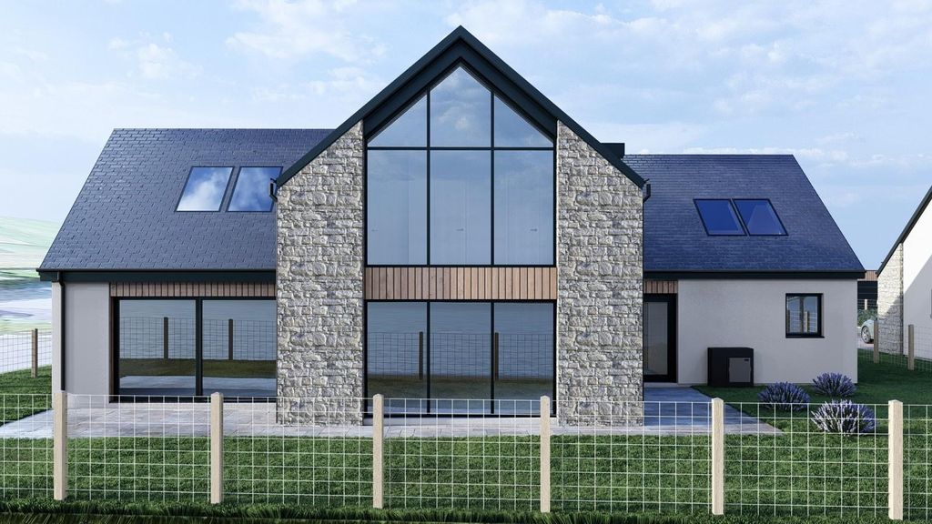 Property photo 3 of 5