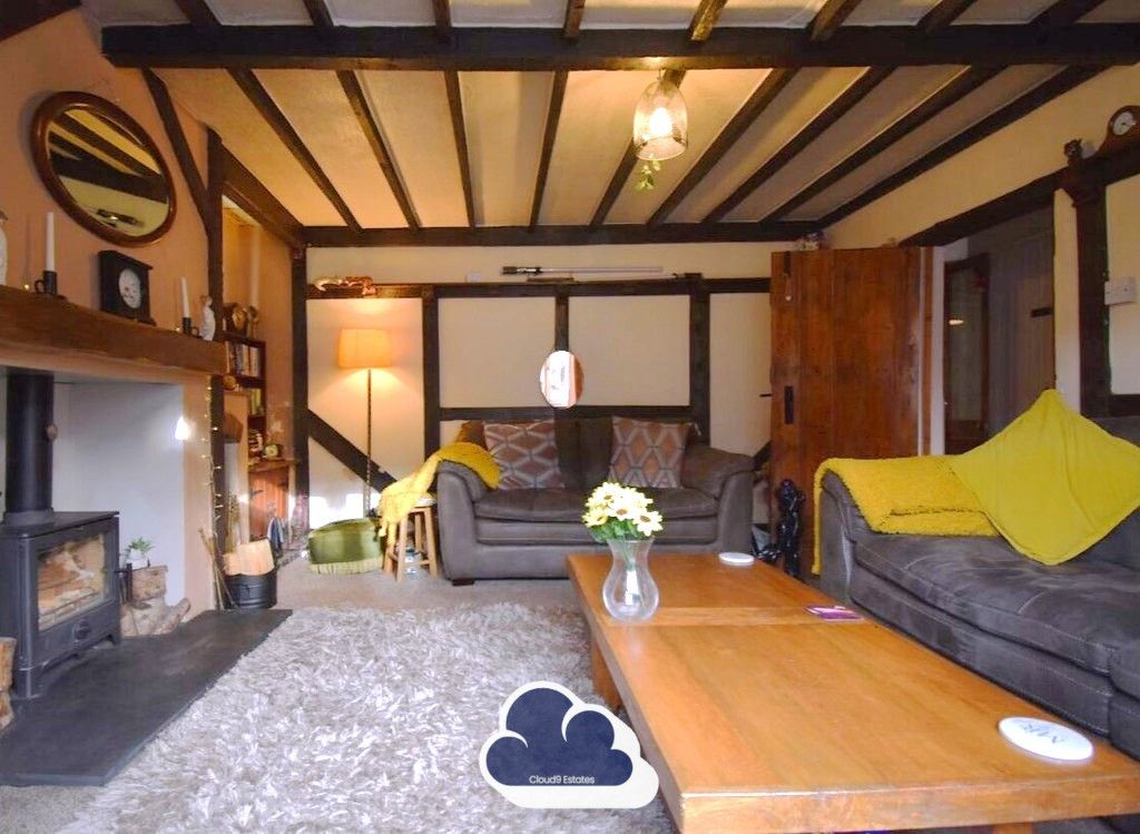 Property photo 2 of 20