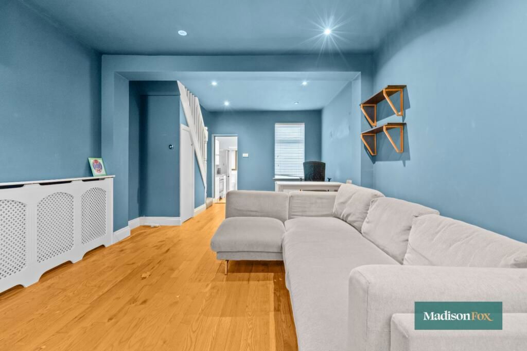 Property photo 3 of 21