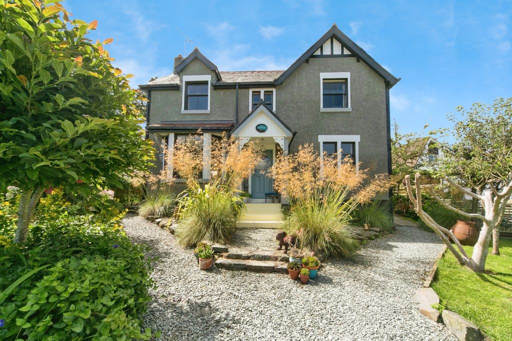 Property photo 1 of 27 Photography