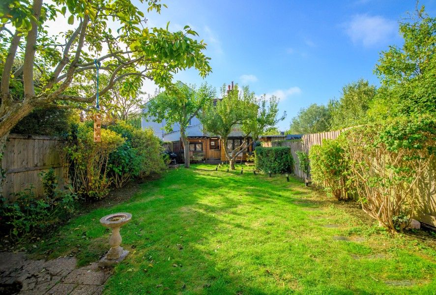 Property photo 2 of 21