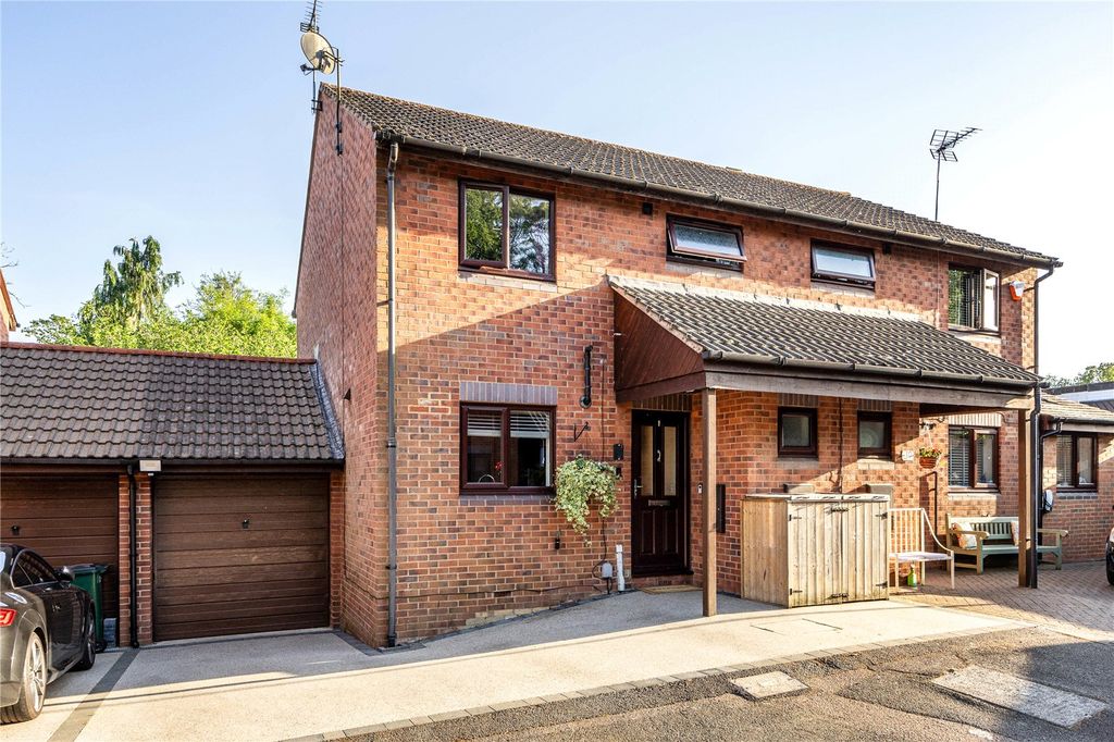 Property photo 1 of 16 Picture No. 20